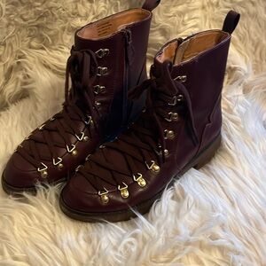 Fitflop Standia leather ankle boot. Size 6.5 but run big, fit more like a 7.